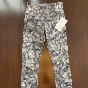 New With Tags Athleta Elation Textured Tight Leggings Size XS